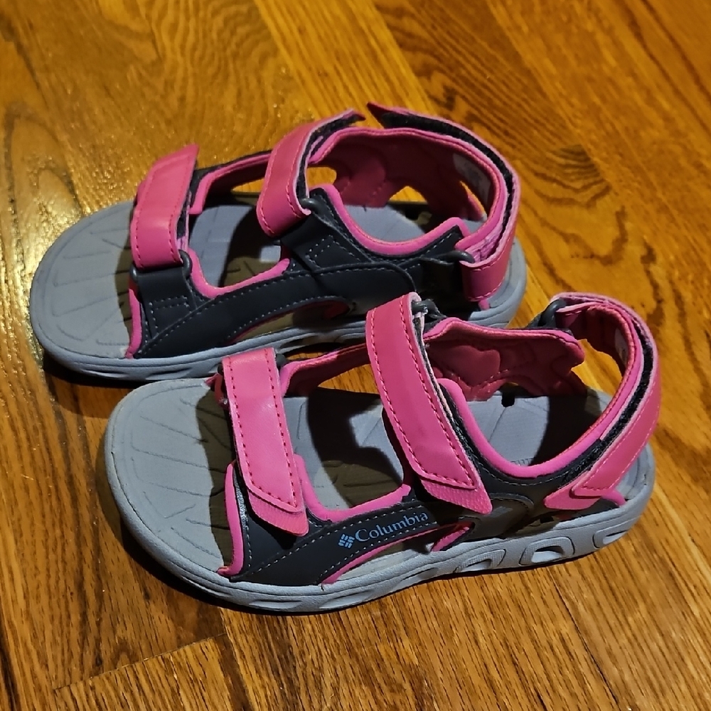 Columbia Kids Outdoor Sandals Size 11 – Pink/Grey – Excellent Condition